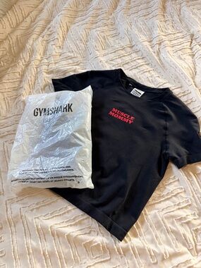 NWT Gymshark "Muscle Mommy" Black Tee